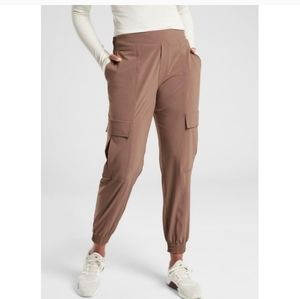 ATHLETA Chelsea Utility Jogger Pant - Mineral Brown - Size 4 tall